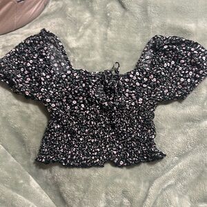 Floral Crop top. Tie a cute knot bow at front. Small.